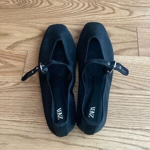 Brand new mesh Zara Mary Jane flats size 8 uk 38